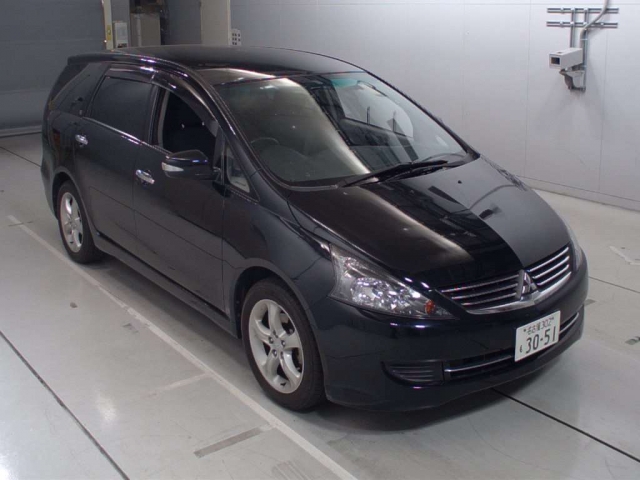 Japan Used Mitsubishi Grandis 2007 for Sale